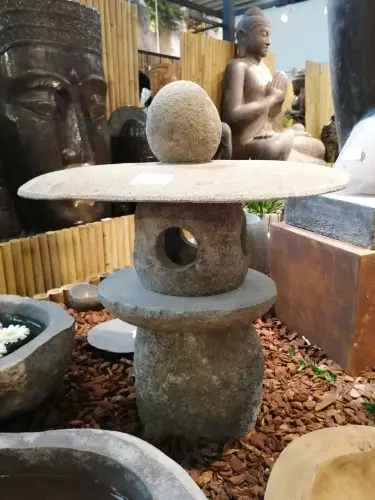Product image of the product “Japanese inspired garden lantern. Natural stone (riverstone), in the sizes 50cm and 75cm, Natural finish ”